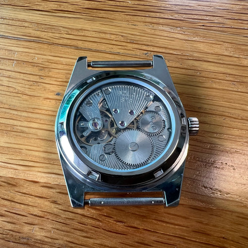 Display case back for vintage ST5 watches