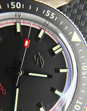 Load image into Gallery viewer, Nemo Diver - Black